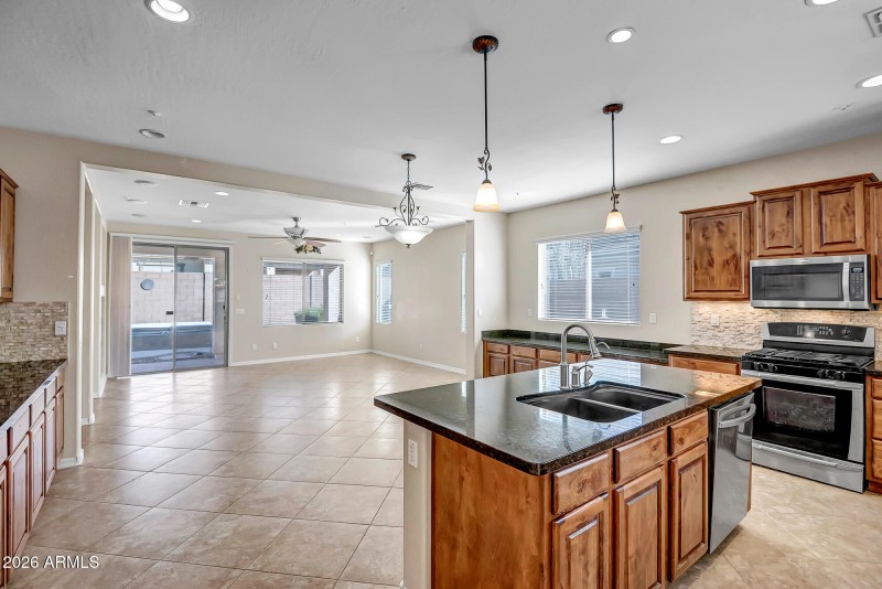 Kitchen, Dining, and Living Room Layout