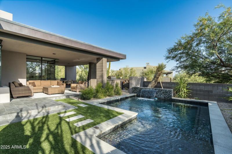 51-39621 N 107th Way (51 of 58)