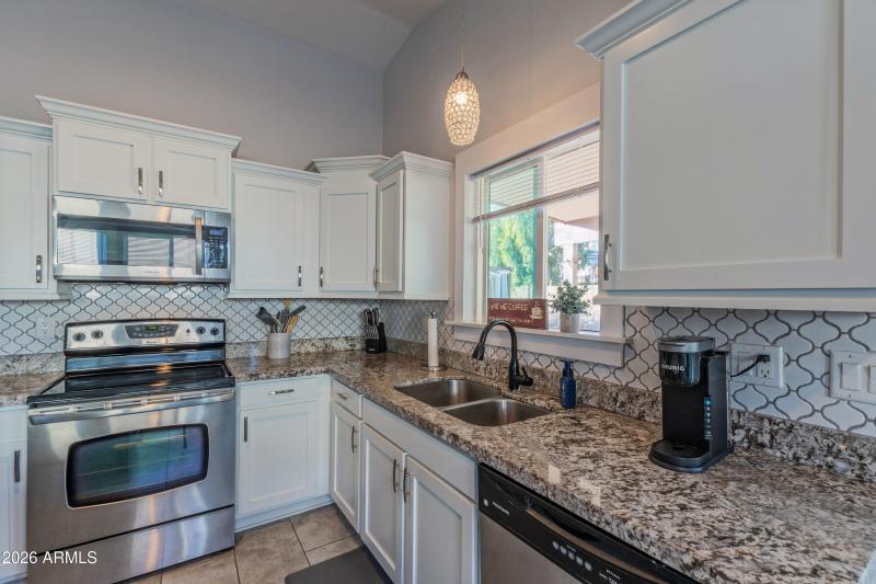 23658 North 36th Drive-print-010-006-kit