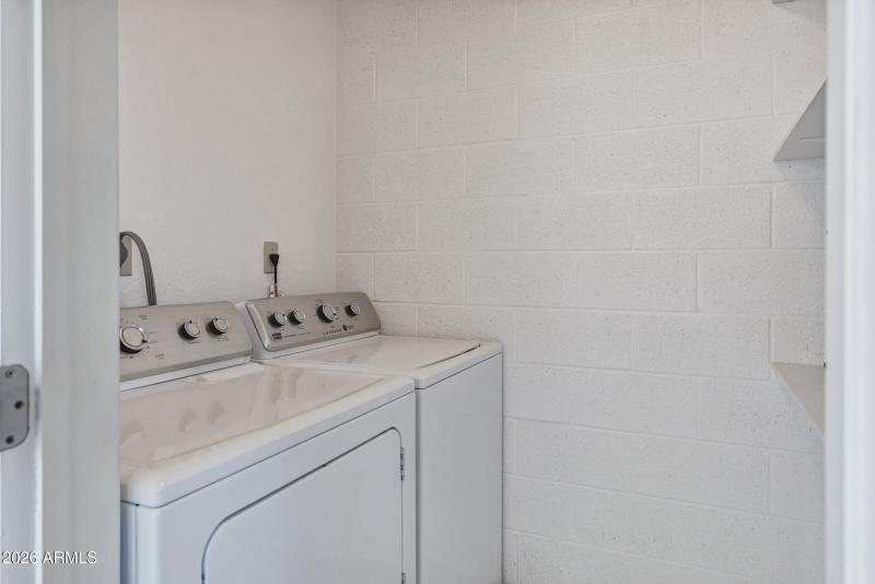 4200 N Miller Rd #321-22