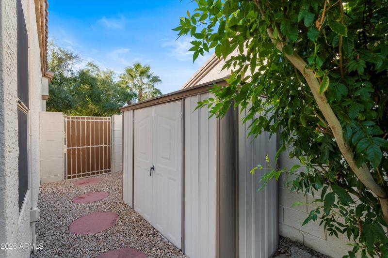 32-Outdoor Storage Shed