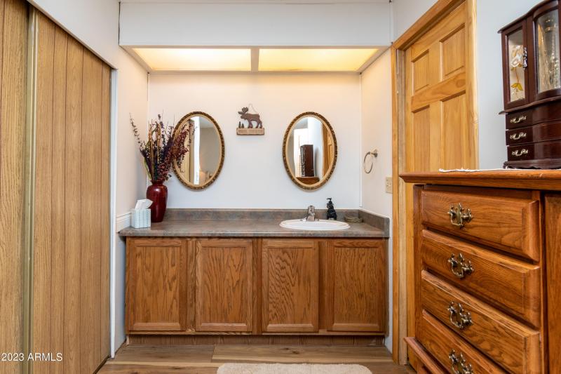 3300 E Fry Blvd 33 28 of 34