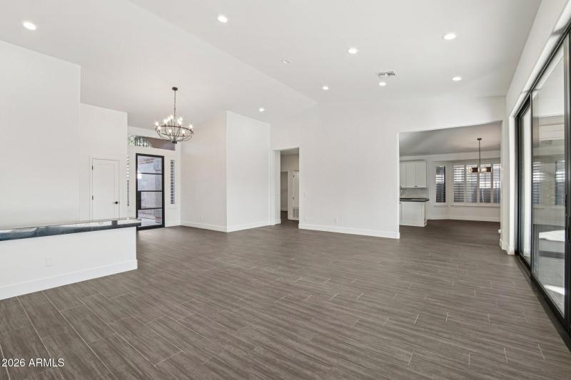 15-web-or-mls-W Firebird Dr-S1001-015