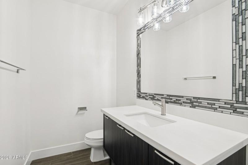 25-web-or-mls-W Firebird Dr-S1001-025