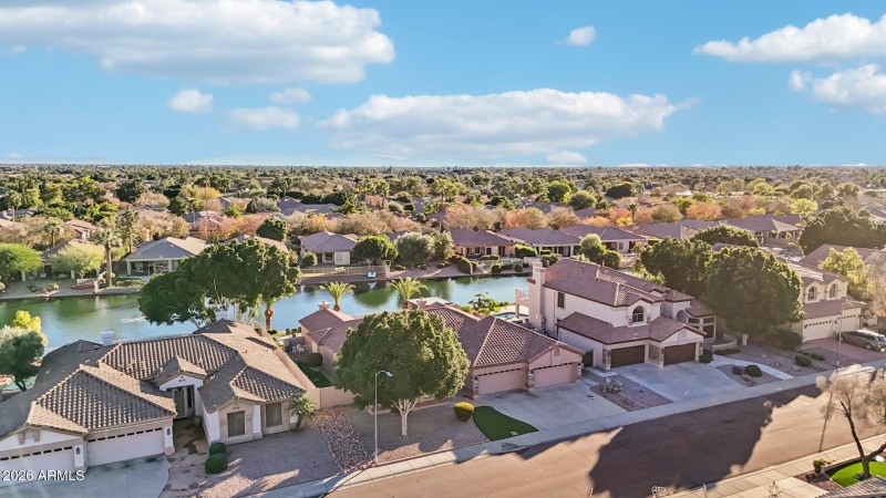 43-web-or-mls-W Firebird Dr-S1001-043