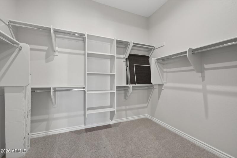 34)PRIMARY CLOSET
