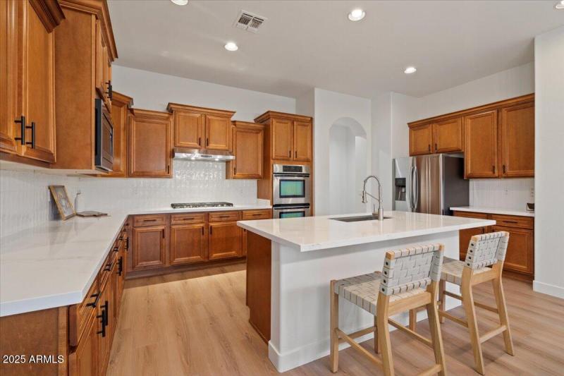 Modern Kitchen with Upgraded Finishes