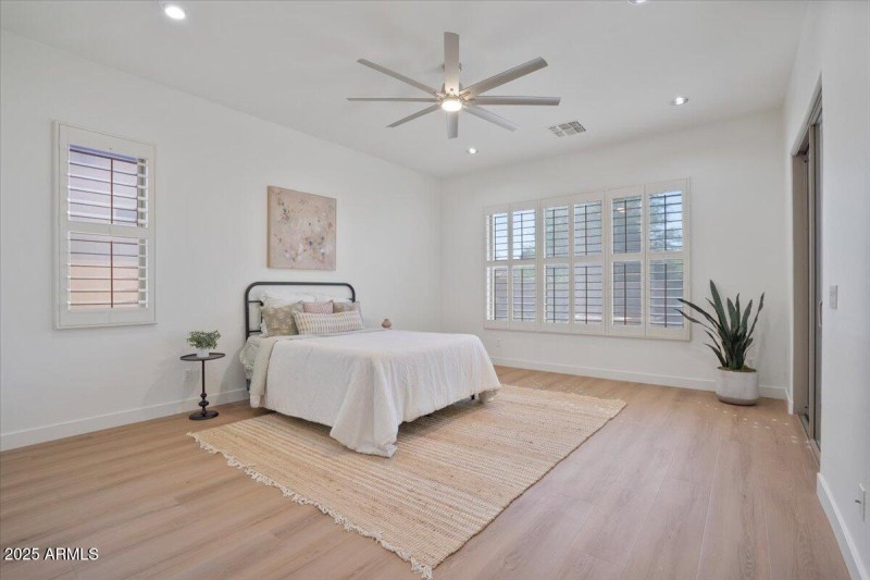 Over-sized Primary Bedroom