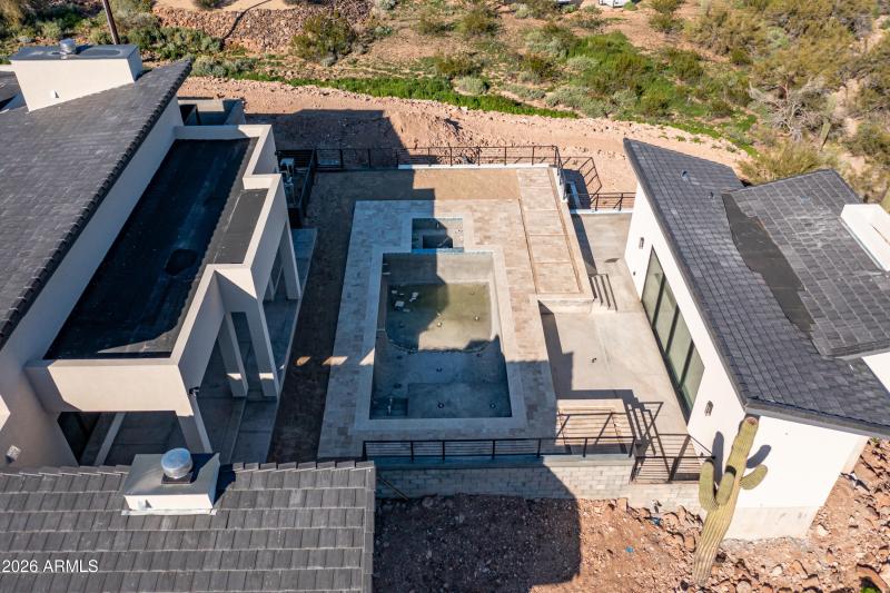 Home and guest Inside the guest house