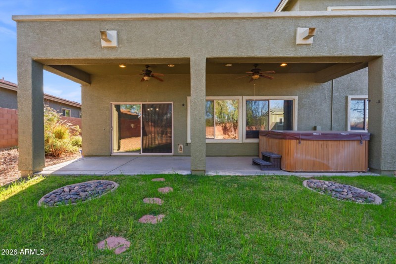 Real Grass + Hot Tub + Shed