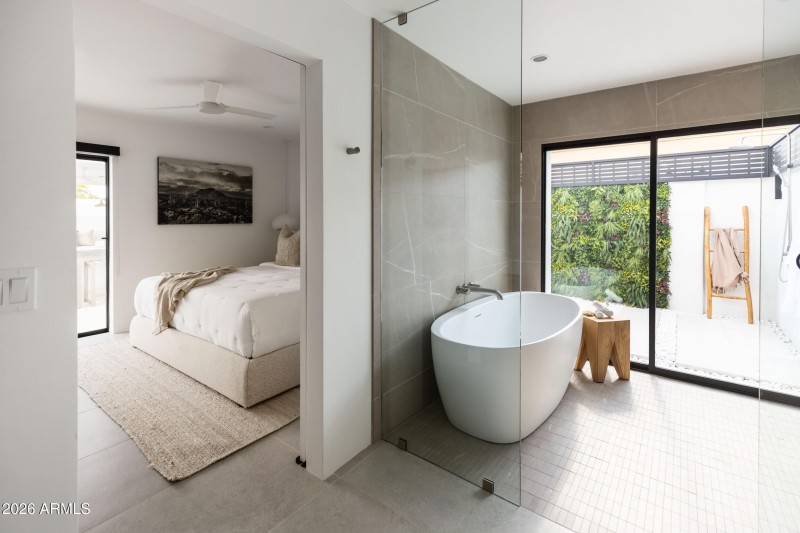 Wet Room with Shower and Bath