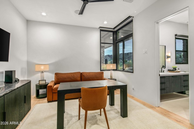 033_OfficeGuest Ensuite #3