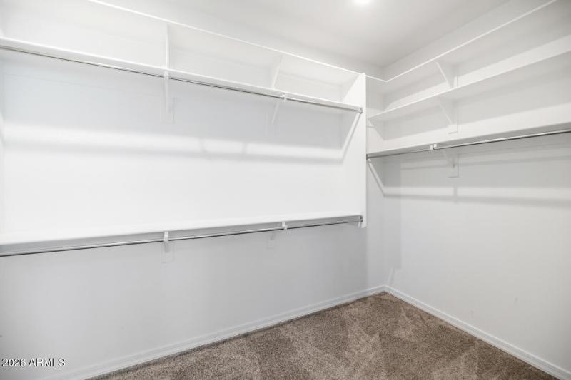 11208 S 52nd Ln-large-014-019-11208 S 52