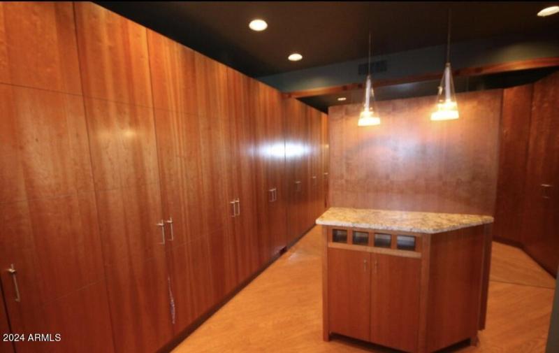 8E4411B8-38FF-4B8A-A3C4-64BE30FF46FF_1_1