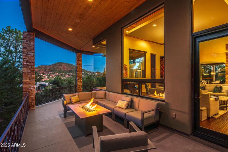 LOUNGING COVERED DECK