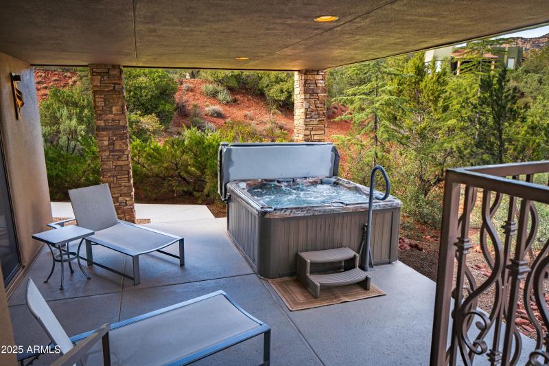 HOT TUB AND COVER CONVEYS