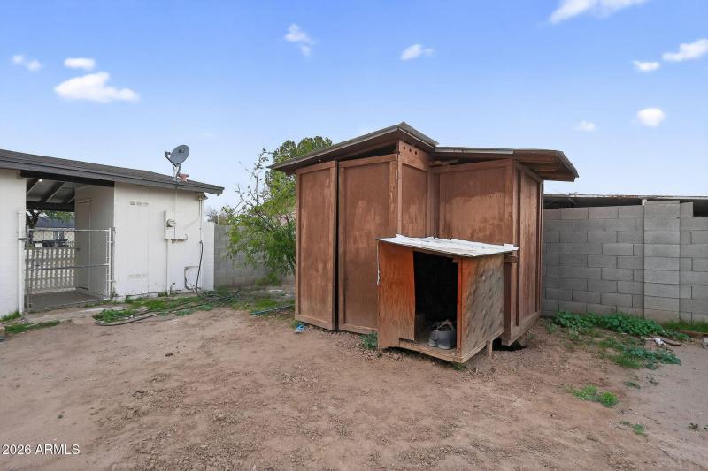 07_4127_N_74th_Ave_Phoenix_AZ_85033-Exte