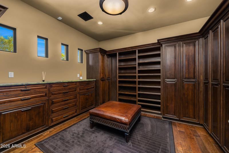 36primary_his closet