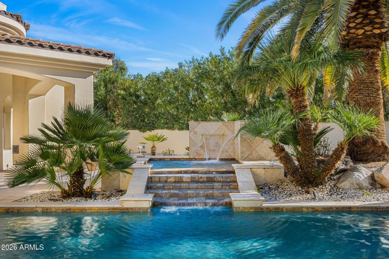 62pool and spa waterfall