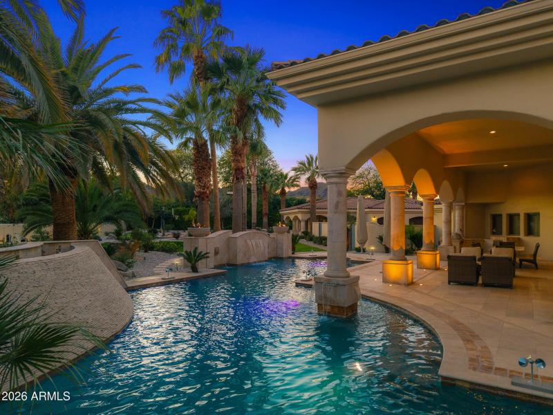 68backyard pool lounge_twilight