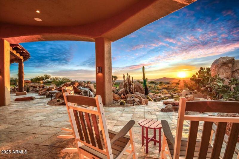 63-Outdoor Living Area