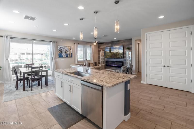 24786 N 172nd Ave-33