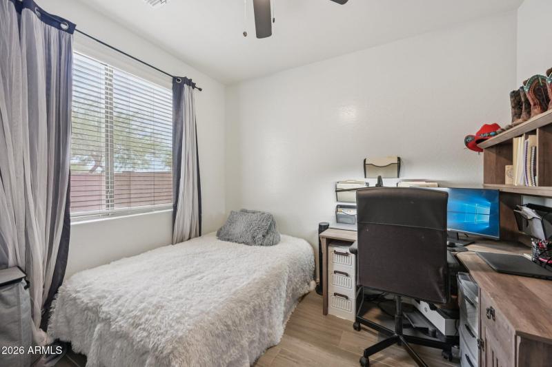 16-web-or-mls-S Bristol-S1008-016