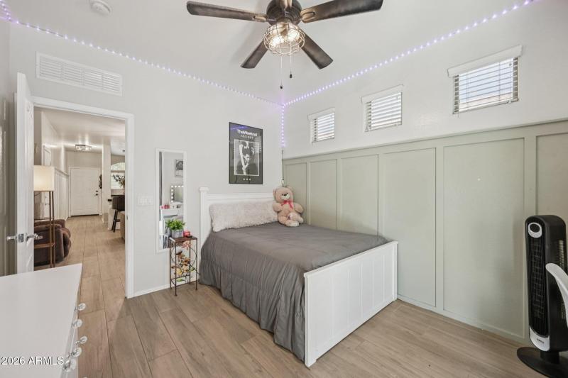 19-web-or-mls-S Bristol-S1008-019