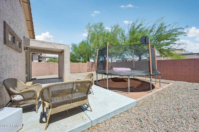 23-web-or-mls-S Bristol-S1008-023