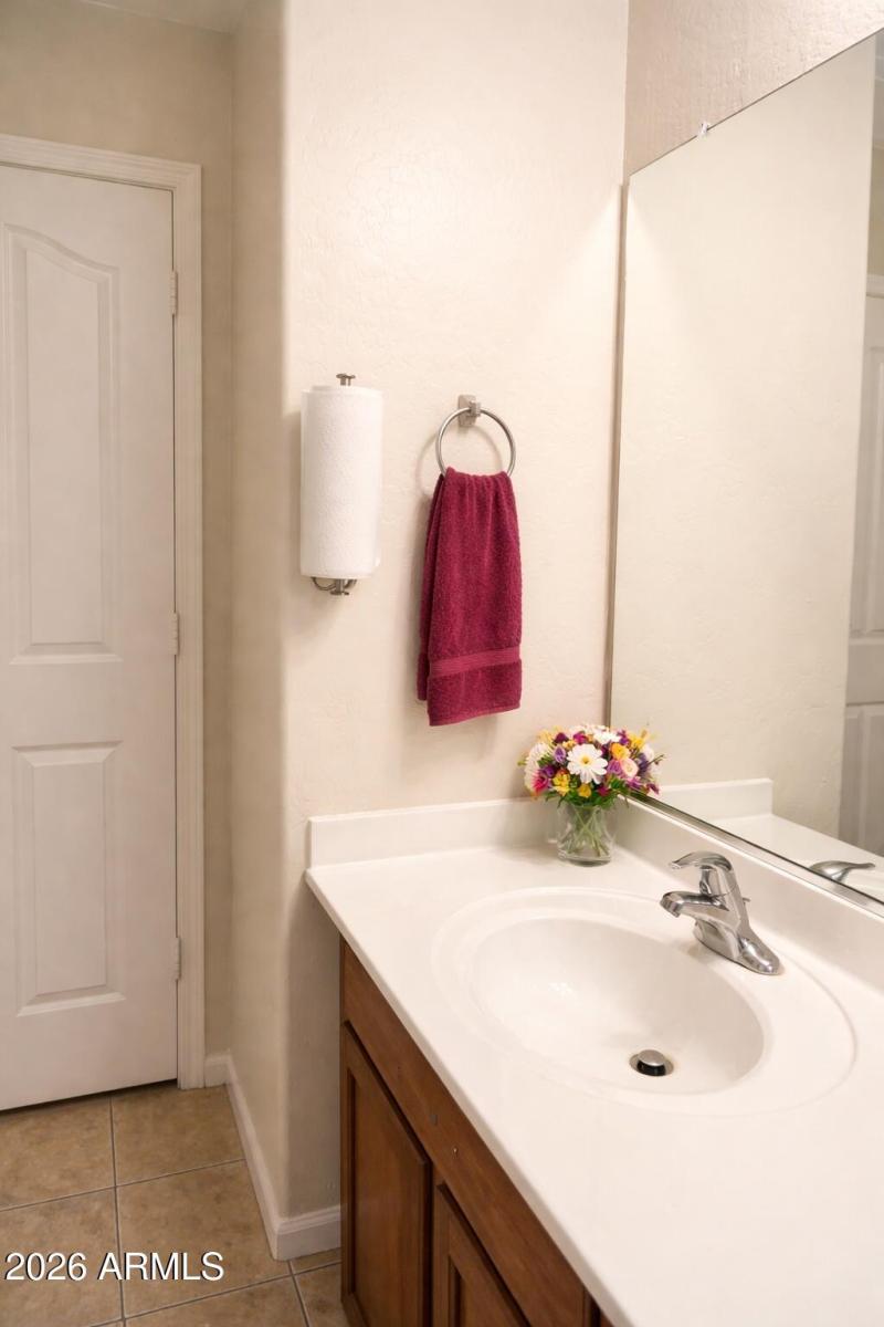 Bright and inviting bathroom