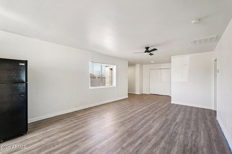 11-web-or-mls-E Pueblo Ave-S1201-011