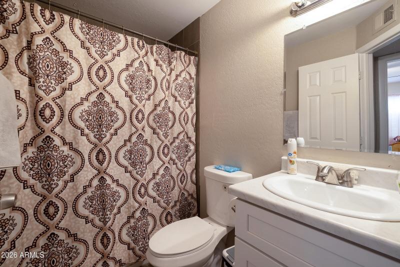 805 North Westwood - Interior (4)