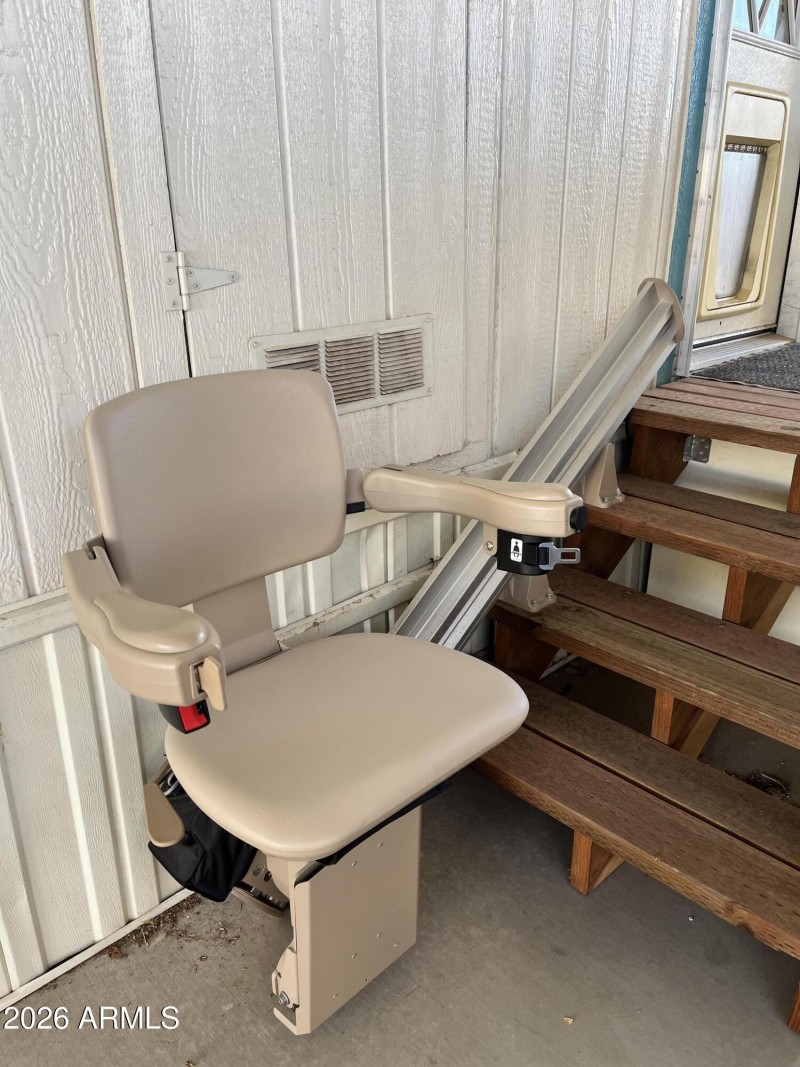 201 S Greenfield Rd 239