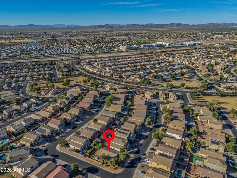 46-web-or-mls-43209 W Estrada St-46