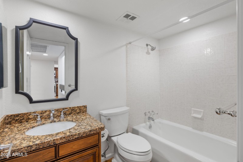 5732 N 25th St Phoenix - 303