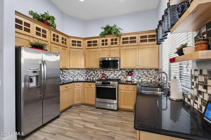 11-web-or-mls-05-E Keats Ave