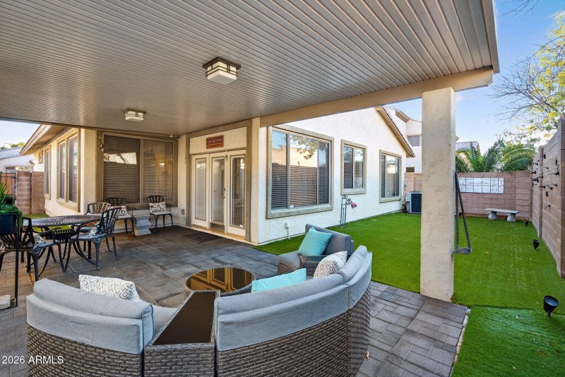 39-web-or-mls-16-E Keats Ave