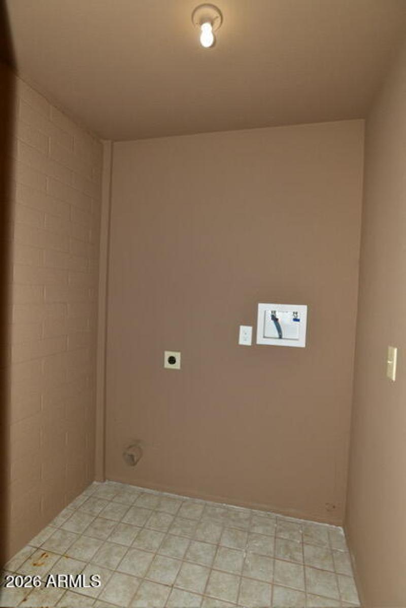 1943 E South Mountain Ave 05