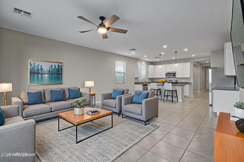 20-web-or-mls-1642 W Hopi Dr-19 virtuall