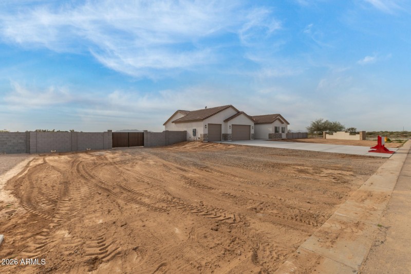 03 Sandstone Mountain