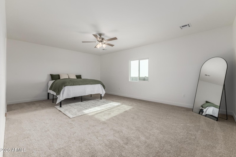 19 Sandstone Mountain