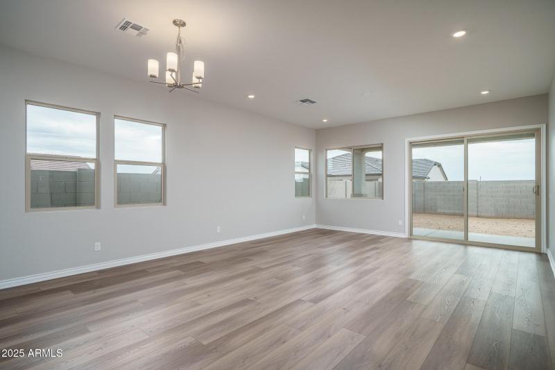 6) DINING TO GREAT ROOM