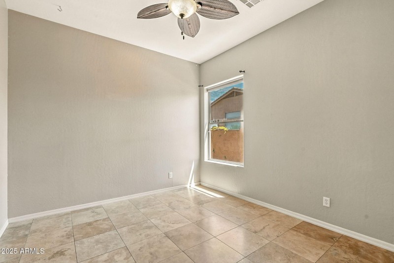 45-web-or-mls-Parkcrest-45