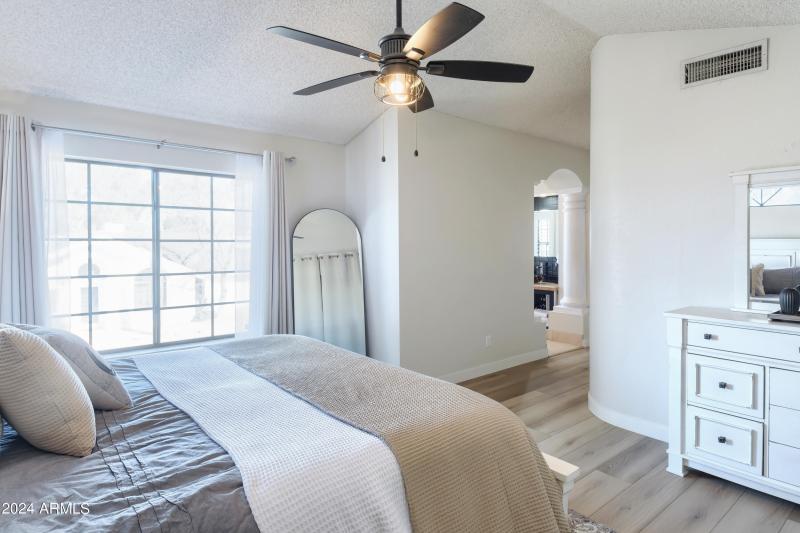 030_3207 Wescott Dr HR