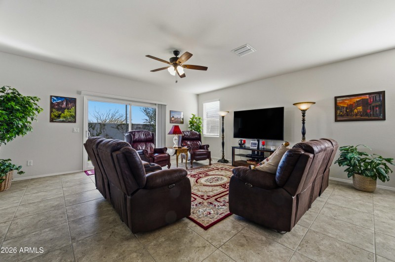 3480 N Cinnabar Ln-19