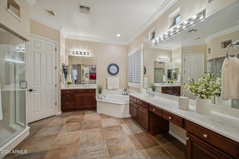 I2026010601 - Gilbert - Daytime-15