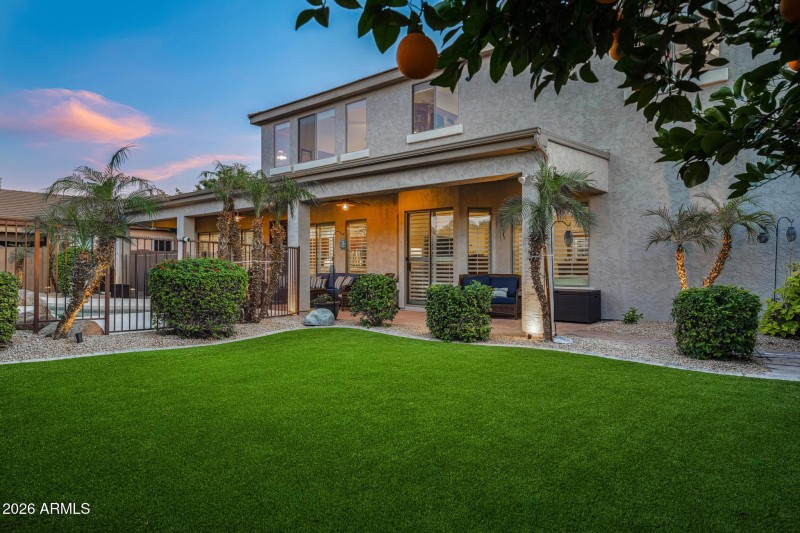 I2026010601 - Gilbert - Twilight