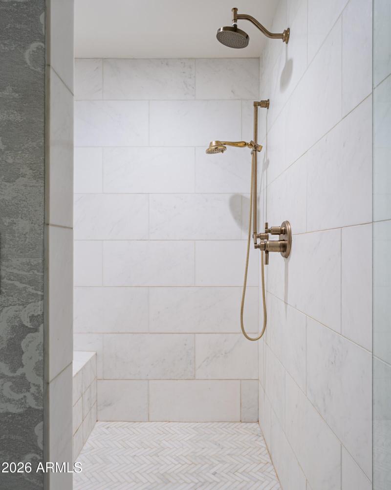 JR36 RPrice Bridgewood Beadle - 0723 WEB