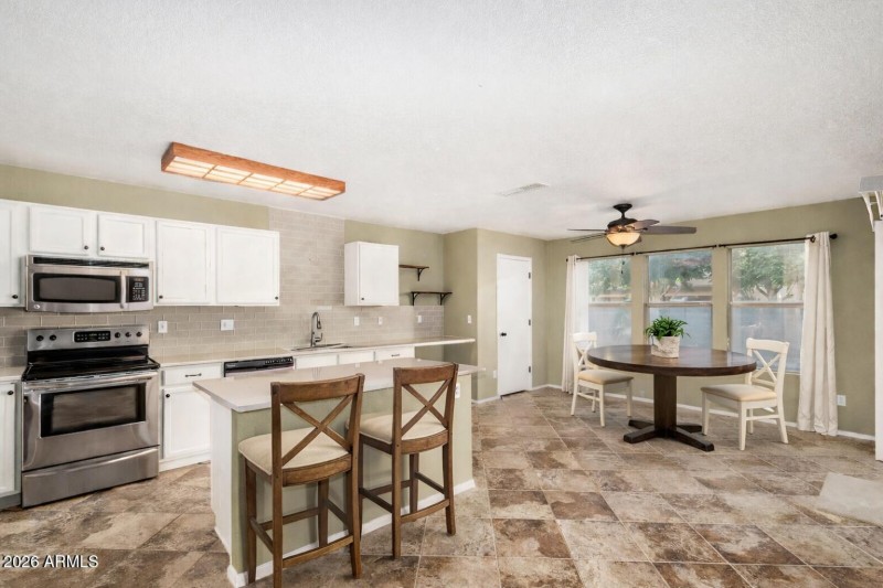 Virtually Staged-Breakfast nook