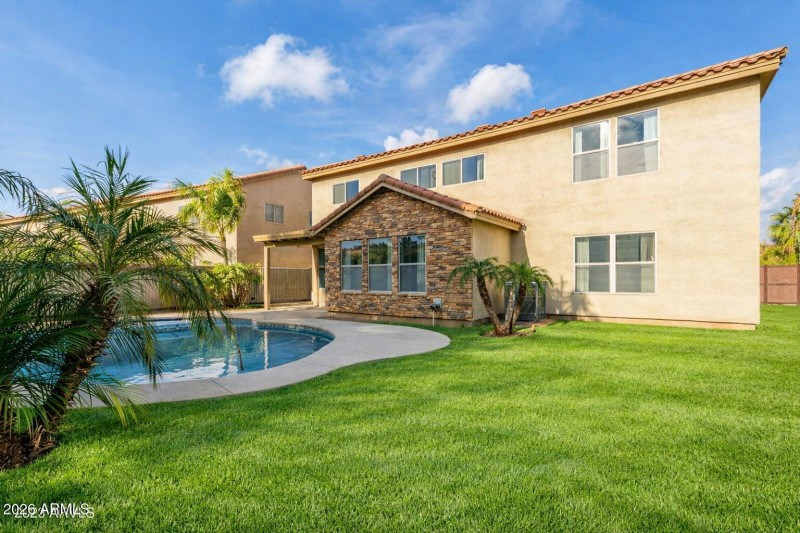 Virtually Staged- Back